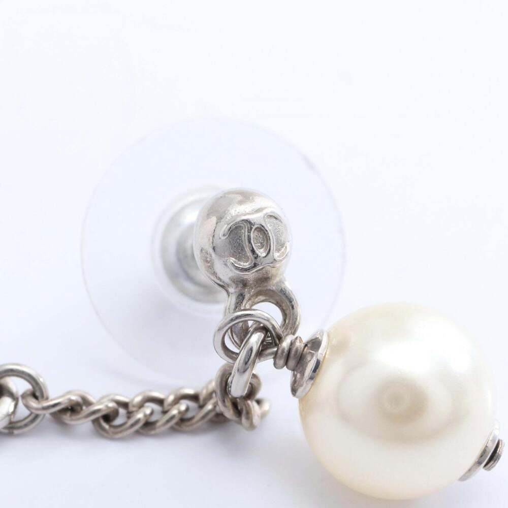 CHANEL White Pearl Logo Earrings - Picture 3 of 4